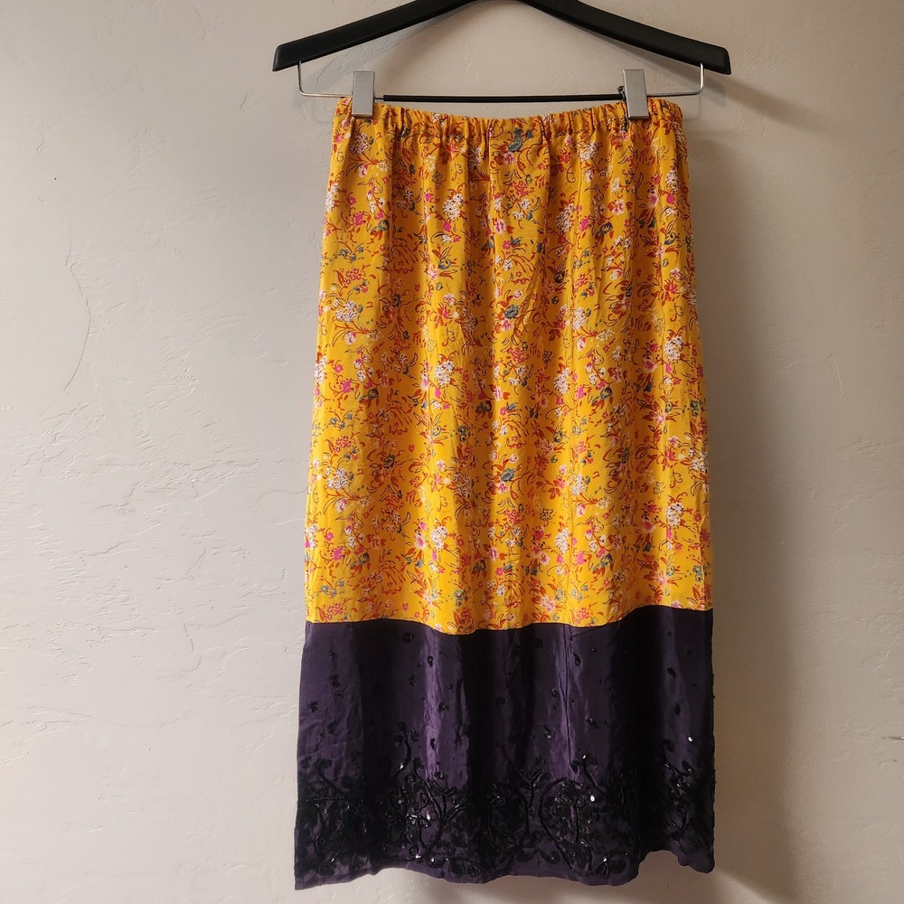 Maeve Anthropologie Yellow Purple Skirt Size SP Silk Floral Sequin Beaded Midi